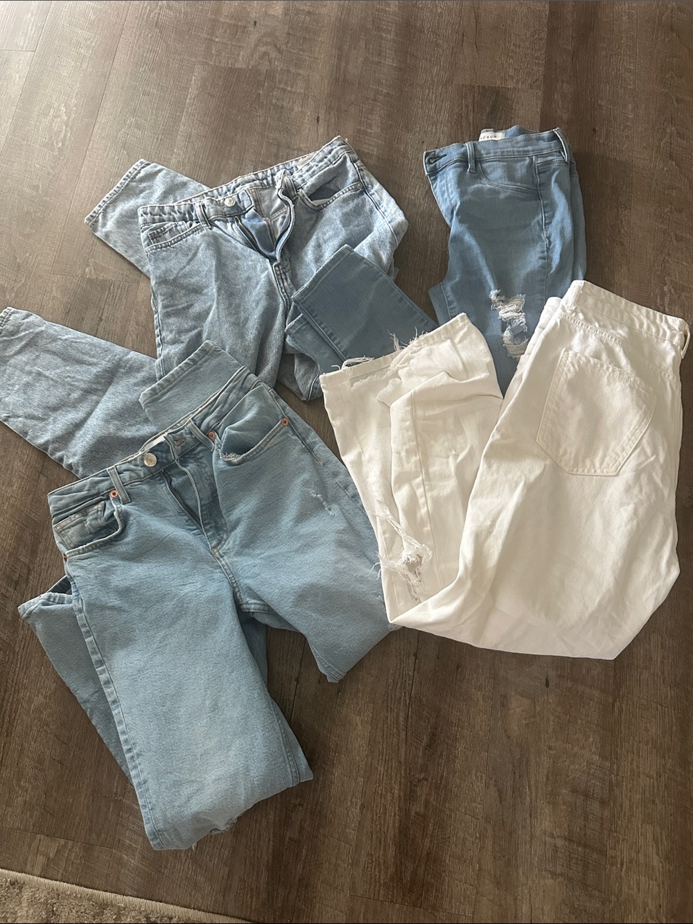 Women’s jeans bundle - size 4